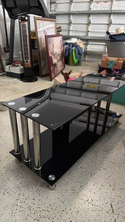 Atak tv stand