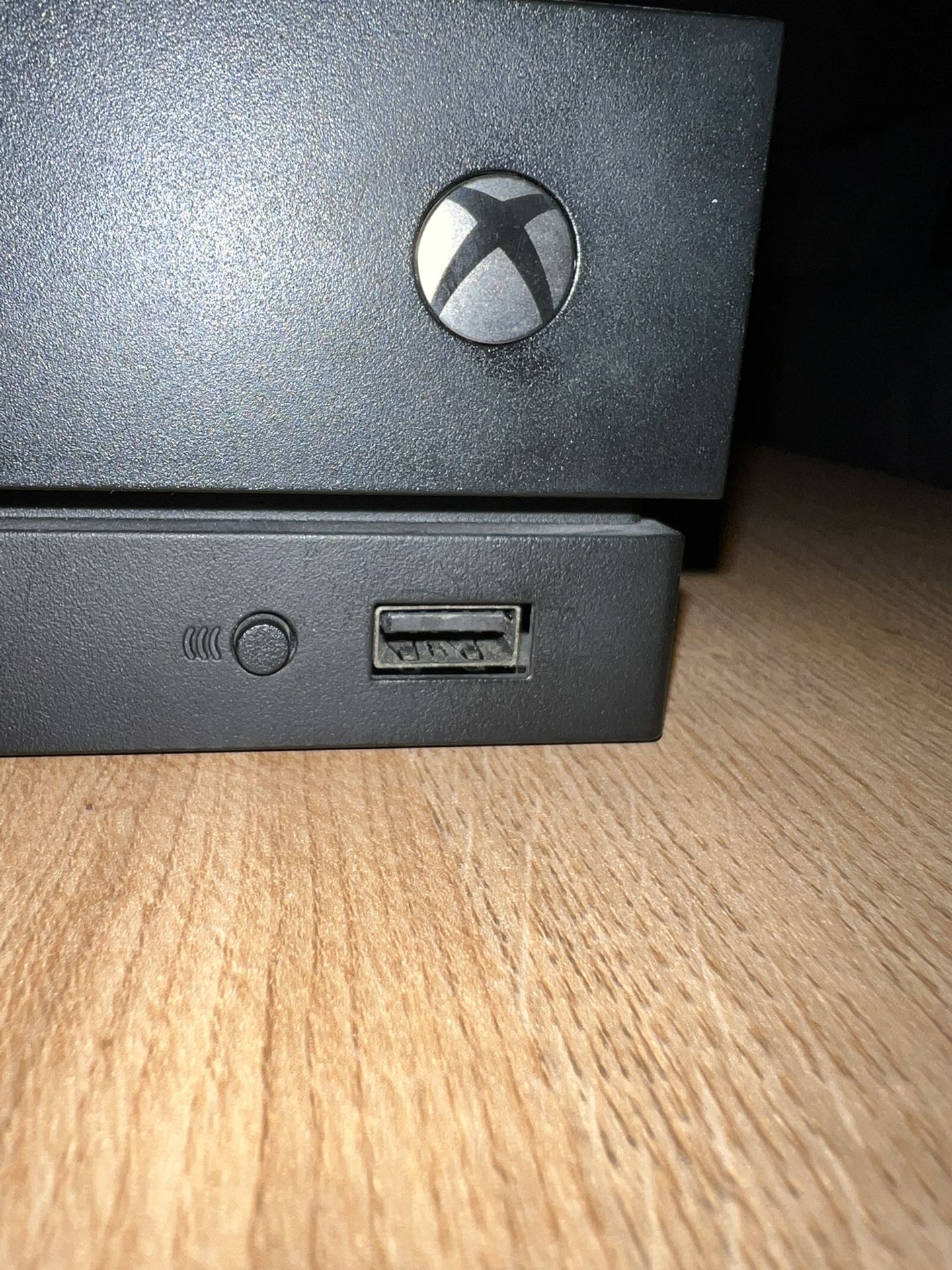 Xbox One X 1tb / Make An Offer