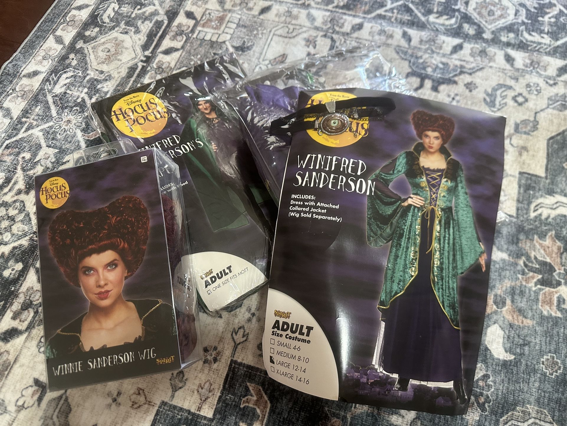 Women’s Costumes