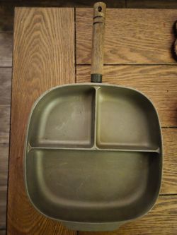 Nordic Ware Vintage tri pan