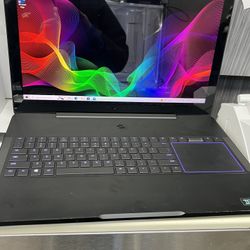Laptop 💻 Razer Blade Pro 🤑💰✅$550