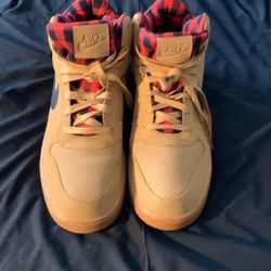 Nike Court Boroungh Mid Premium Size 11 