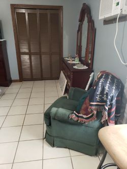 Swivel Rocker