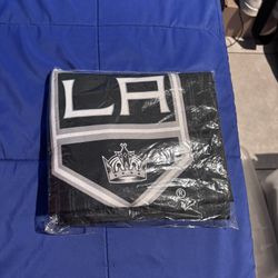 La Kings/ La Chargers 