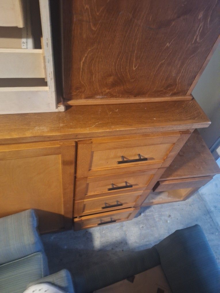 Pull Out Couches End Tables And Dressers