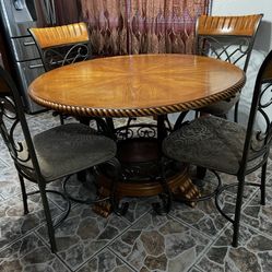 Wooden Dining Table W/6 Chairs