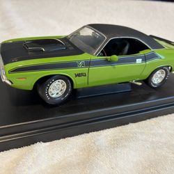 1970 Dodge Challenger 340 Six Pack 1/18 Scale