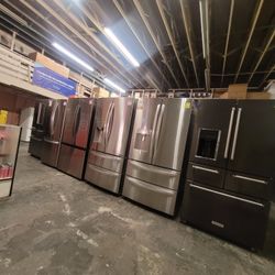 Refrigerator 