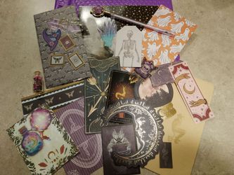 Mystery bubble mailer envelopes