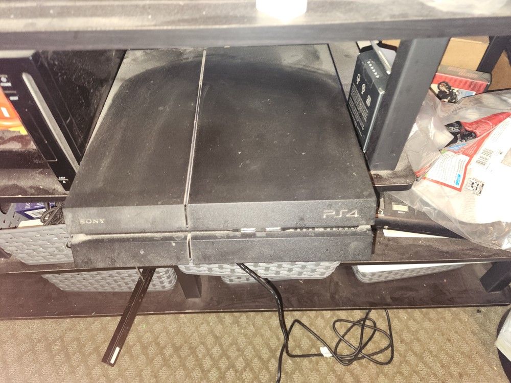 PS4