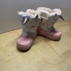 Morendl Toddler Unicorn Snow Boots sz 5  
