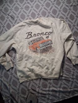 Hollister bronco sweater