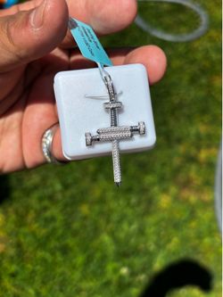 925 silver Nail cross pendant with Moissanite