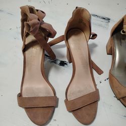 Womens  Brown heels