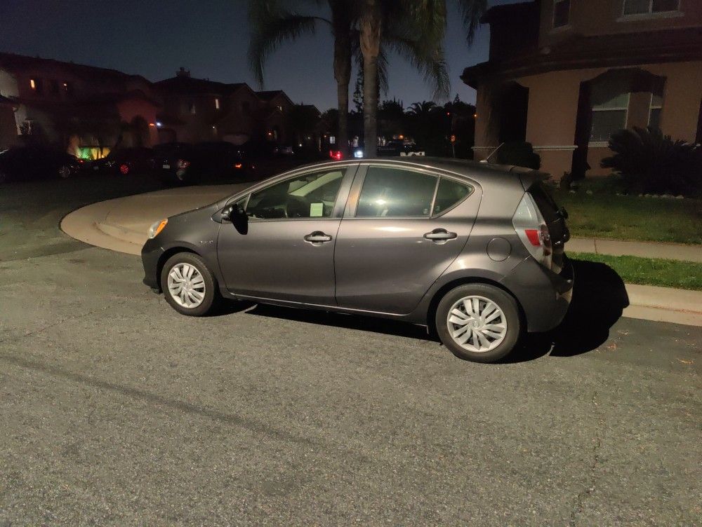 2014 Model, Gray Colour