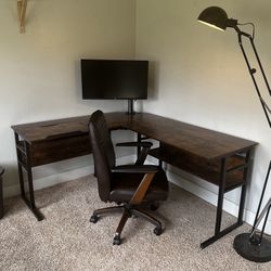 Office desk L Shape Like New Condition
