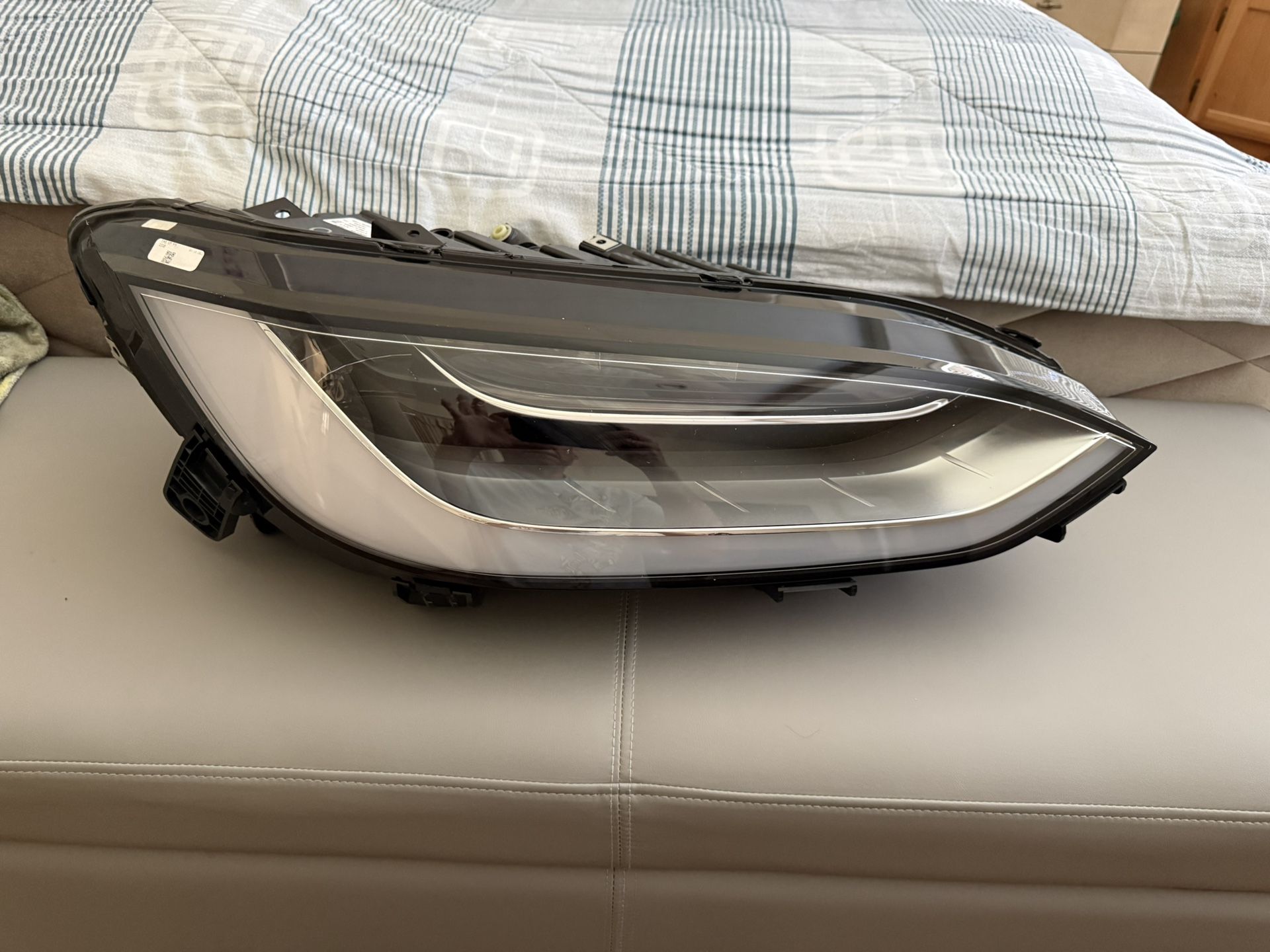 2016-2022 Tesla Model X OEM Headlight Right/ Passenger Side
