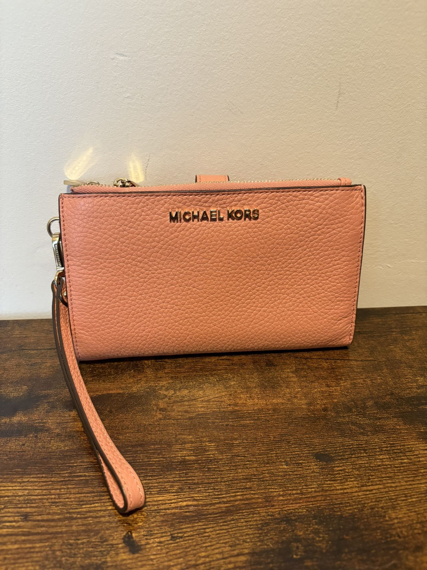 Michael Kors Coral Wallet/ Wristlet. Multiple Compartments