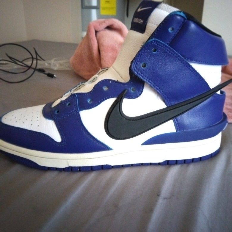 Nike High Tops Size 9