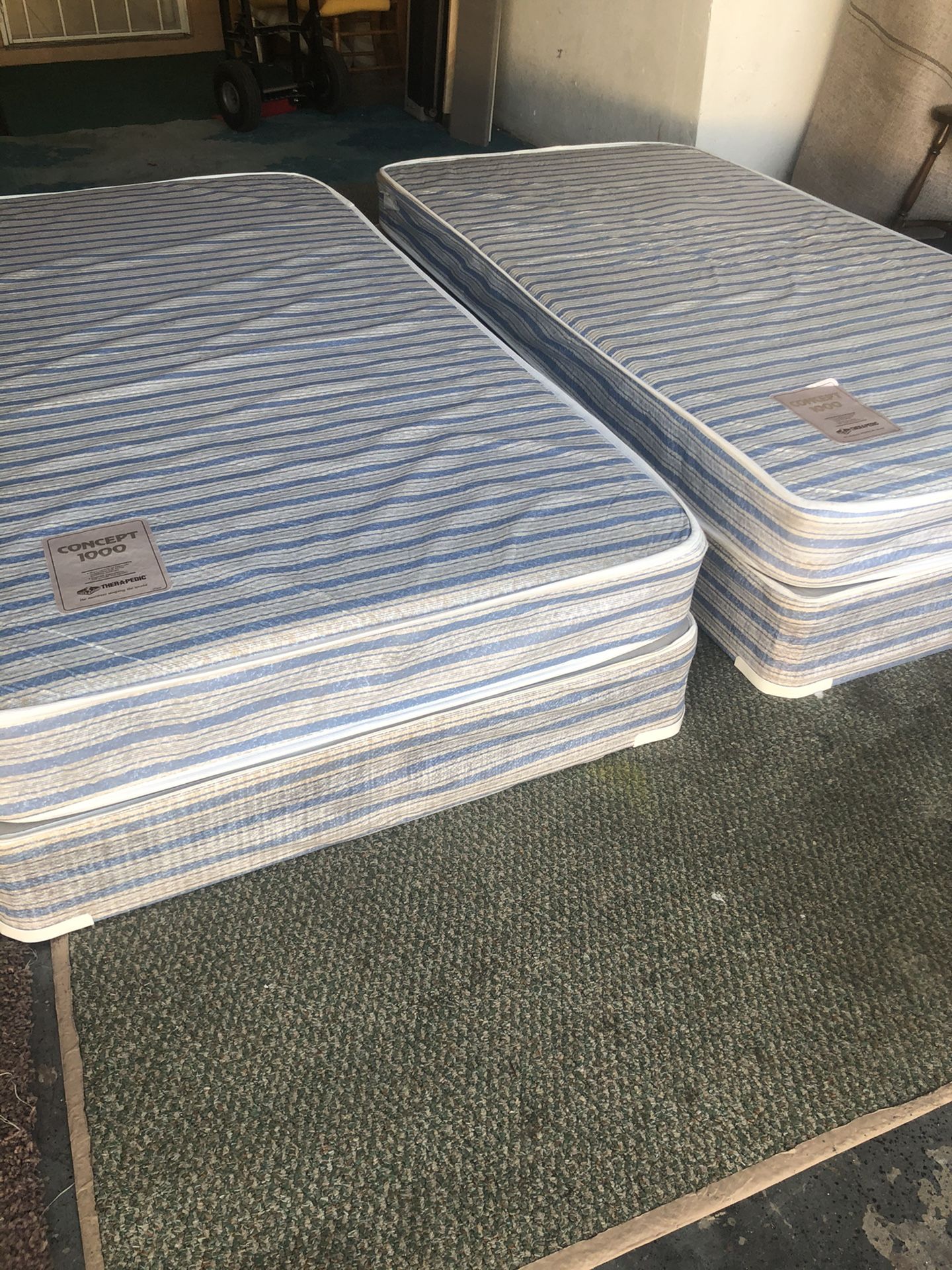 2 twin mattress set. Pending