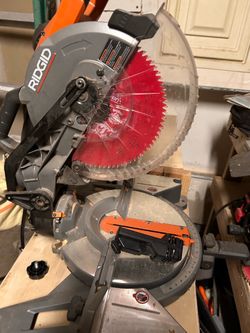 Ridgid 10 in Miter Saw