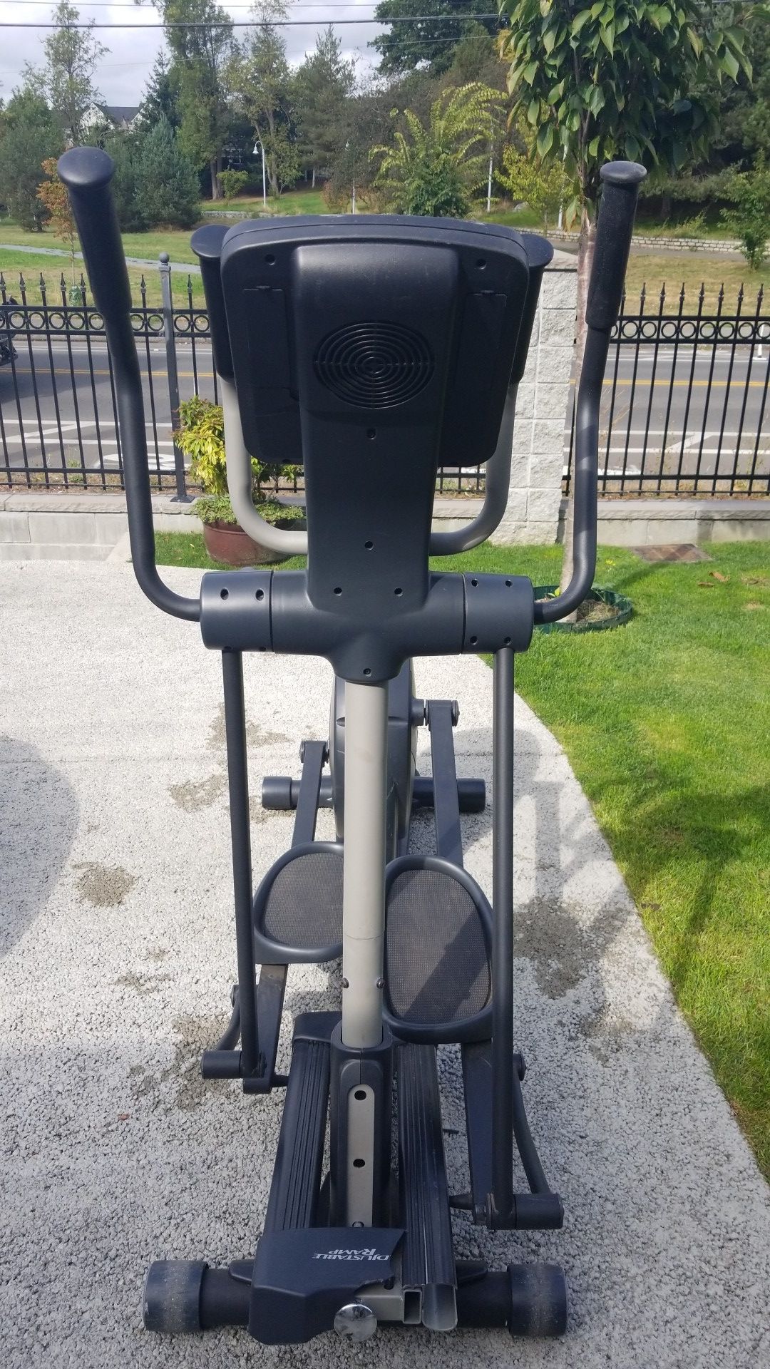 Nordictrack Elliptical Audiostrider 800 Spacesaver for Sale in Seattle