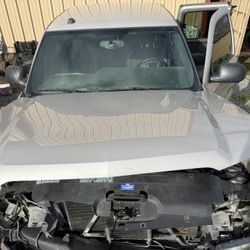 Part Out 2005 Silverado Extended Cab 