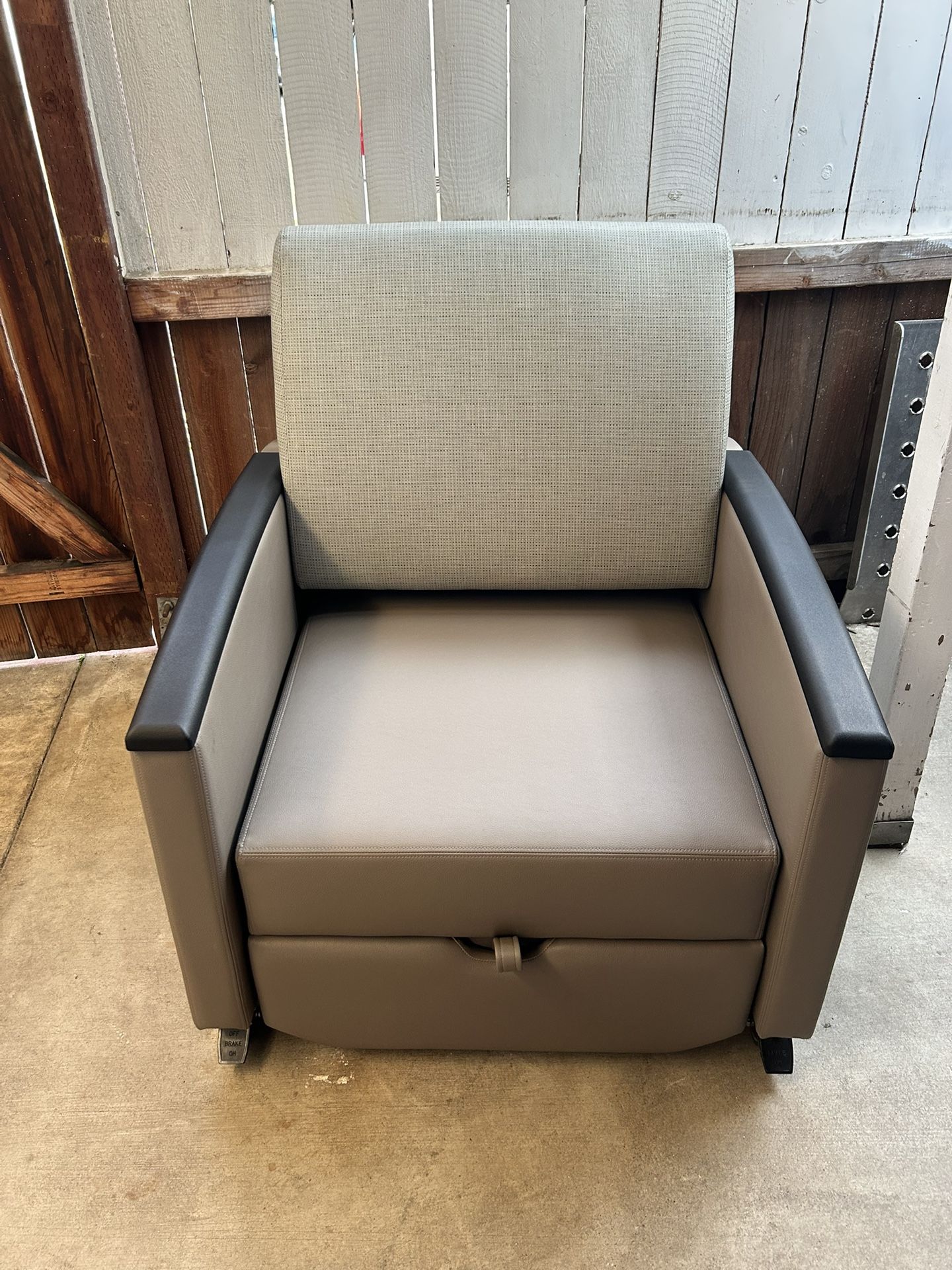 new reclining sofa in beige leather