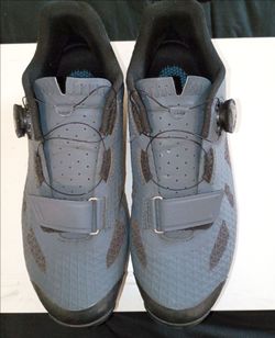 Cycling Shoes  Size 43 - 2 Bolt Compatible