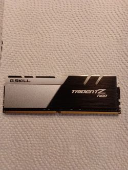 G. SKILL Trident Z RGB 32GB Kit DDR4 3200 MHz PC4-17000
