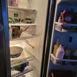 Kenmore Fridge 2 Doors  Clean Works Good No Delivery 