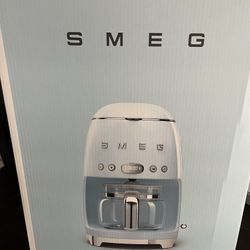 SMEG 10 CUP COFFEE MAKER 