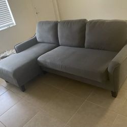 Gray Sectional W Queen Size Bed