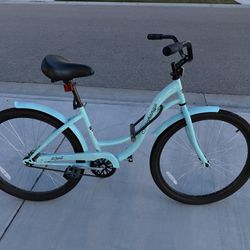 Women’s Cruiser Bike W/ Bike Lock $100 OBO