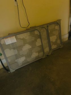 Adjustable baby gate-Skip Hop