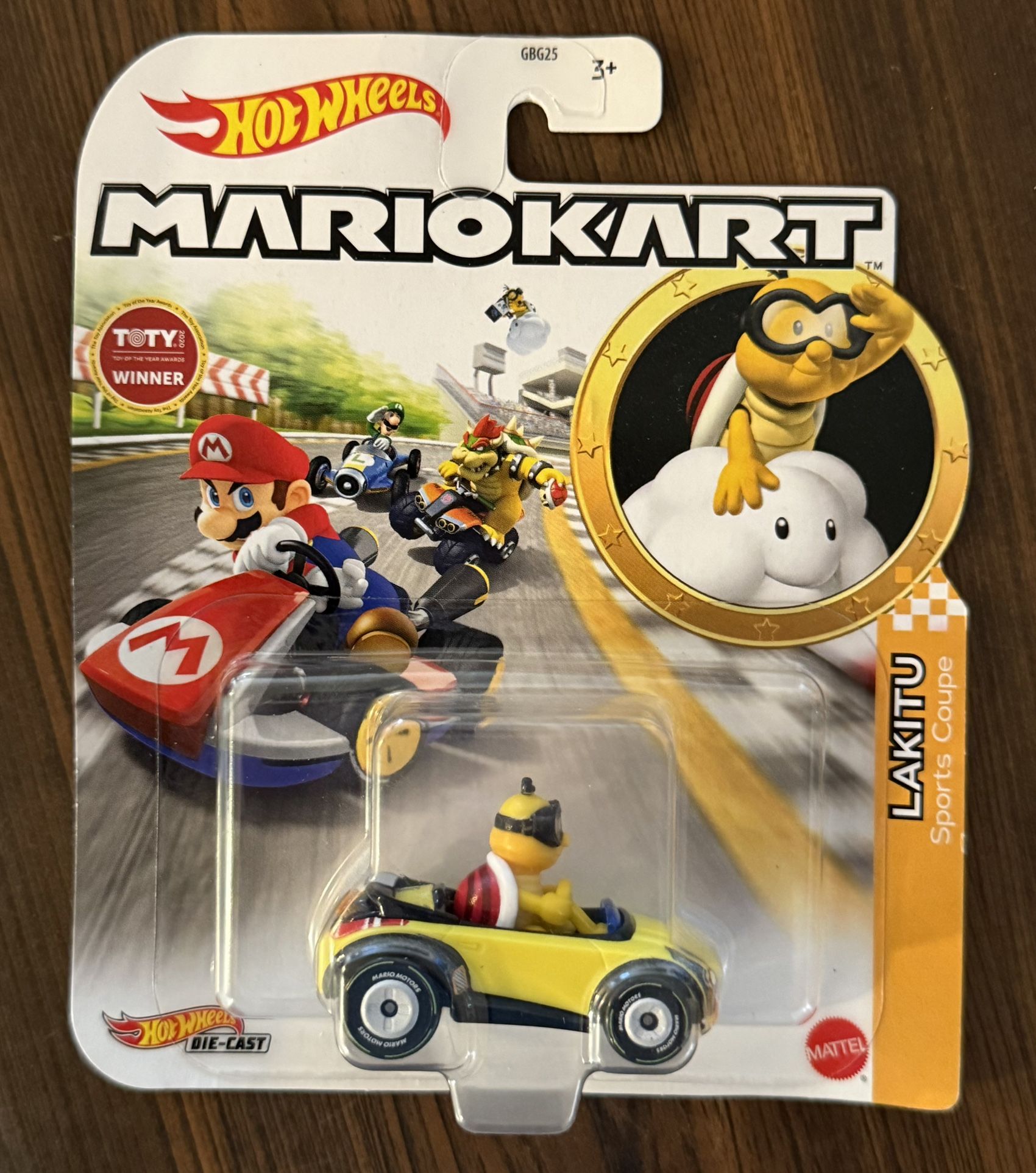 HOT WHEELS NINTENDO MARIO KART LAKITU SPORTS COUPE NEW