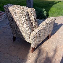1 LOVE SEAT