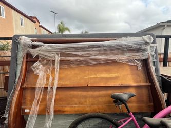 Free quien size bed with mattress