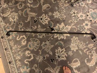 Curtain rod