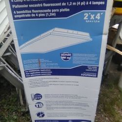 2 2x4 4 Lamp fluorescent recessed troffer lights