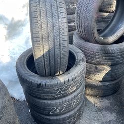235/45R19 Goodyear 235/45/19 set of 4 used matching tires in great condition. 300$ for 4 tires plus tax.  Mount available but not included. Wheel alig