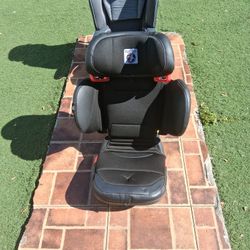 PEG PEREGO CAR SEAT