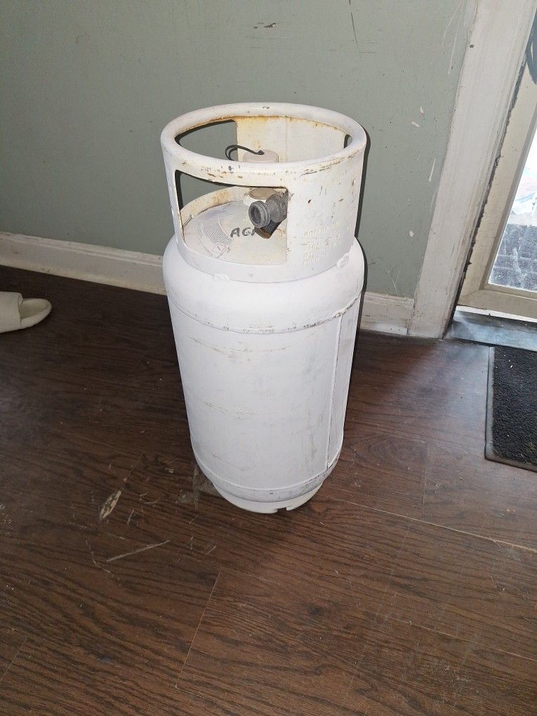 Forklift Propane Tank