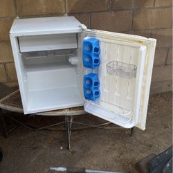 Mini Fridge, White