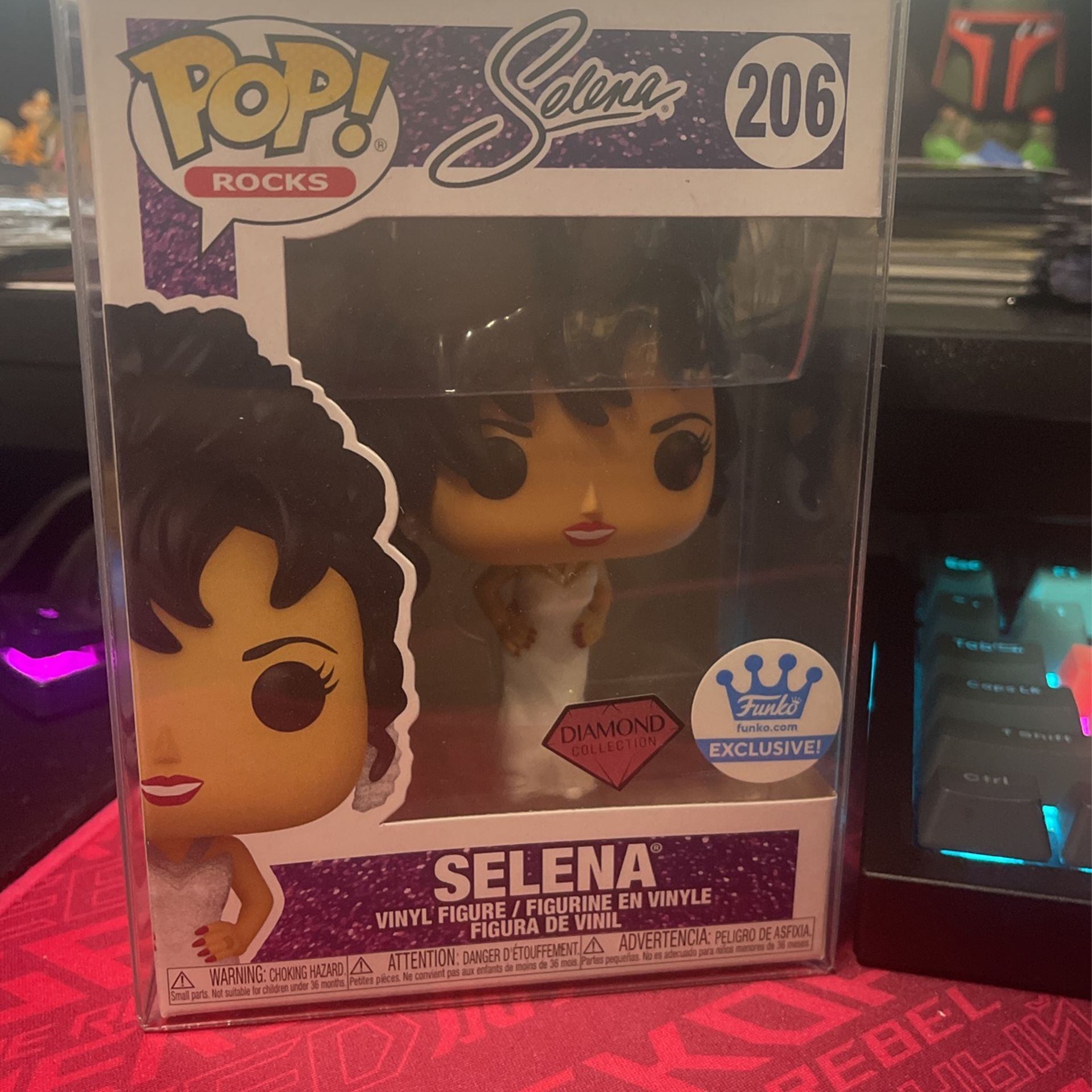 Selena (White Gown Diamond Glitter) Funko Store Exclusive Pop! #206