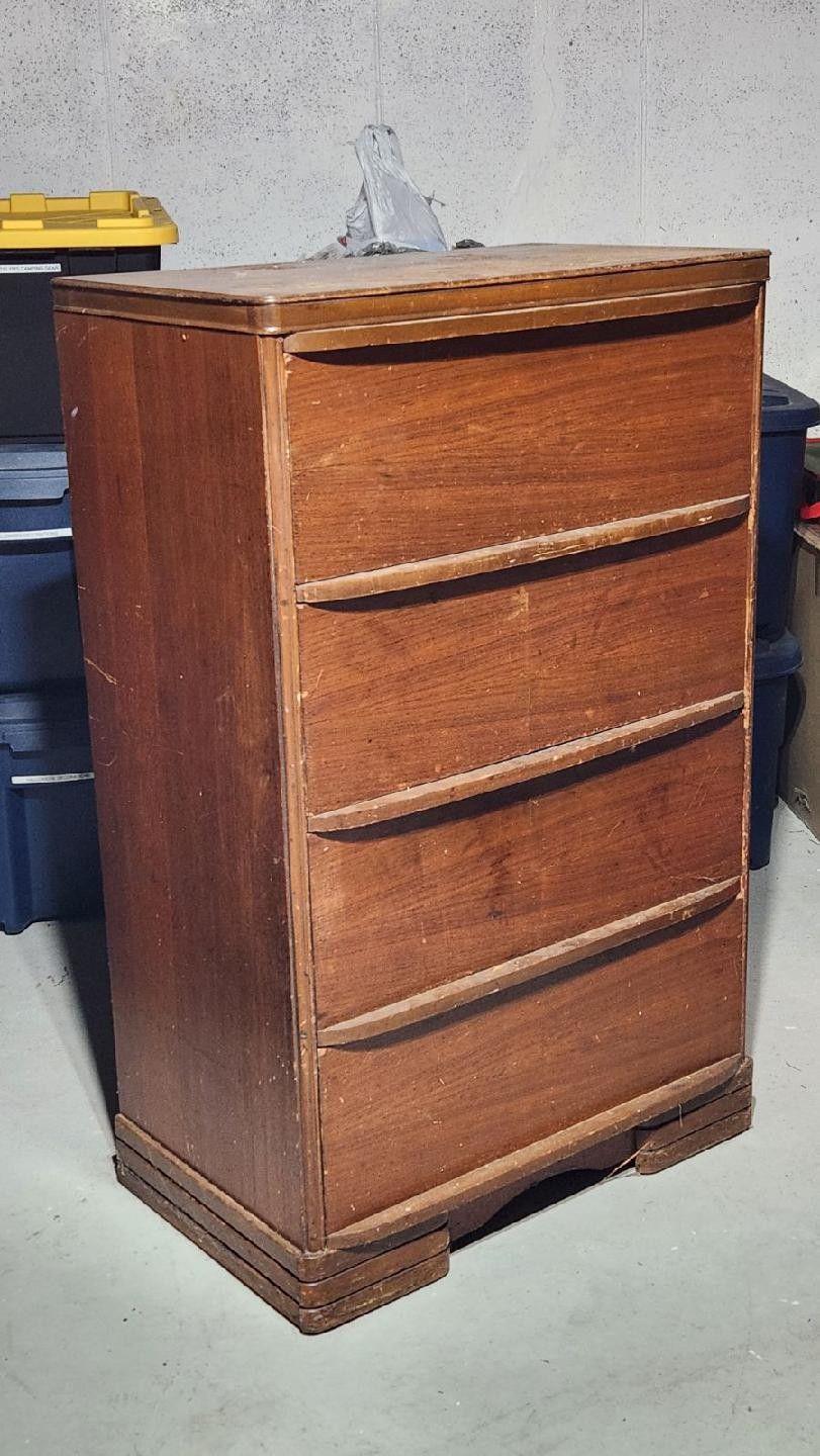Solid Wood  Chest Of Drawers