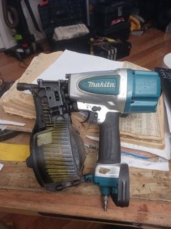 Makita 2/1/2 inch siding nailer.