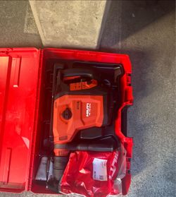 Hilti TE 70-ATC Rotary Hammer Drill with Case