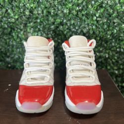 Jordan 11 Cherry Size 6.5 