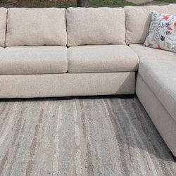 Large U-Shaped Sectional Couch, DELIVERY AVAILABLE!!